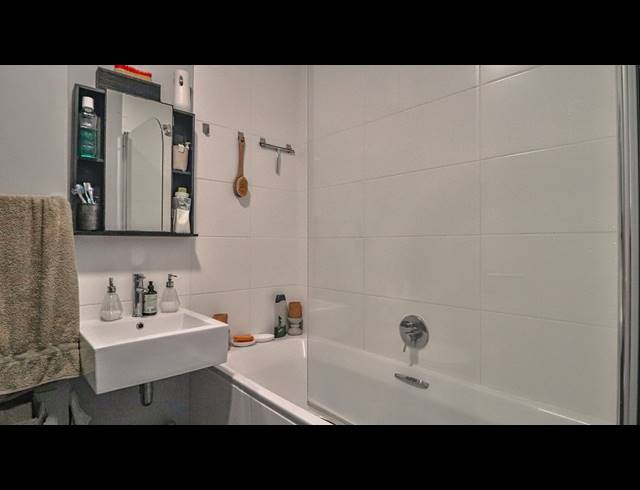 2 BEDROOM FLAT FOR SALE IN UMBOGINTWINI